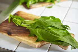 吃绿叶菜，强壮肌肉骨骼，还能延年益寿？图片