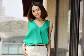 大长腿女短裤搭配：身材性感高挑，成熟漂亮图片