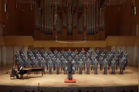 男声合唱经典《彩云追月》，没想到这么好听图片