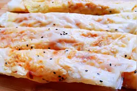 面包粉不用做面包了，试试这样做一次，外脆里软，太好吃了