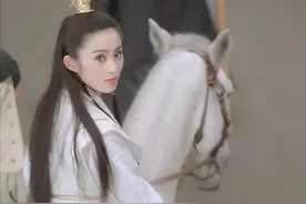 李连杰电影三大遗憾：大都的约定，远去的光子，投怀送抱的钟丽缇图片