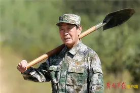 “绿化将军”张连印，18年义务植树誓把荒山变绿洲图片