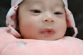 小婴儿“吐泡泡”，是不舒服还是变相的“天气预报”？别忽略事实图片