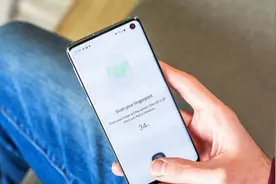 可以盲操作了？三星将使用新屏下指纹模组，面积大增77%图片