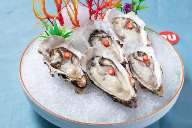 火锅店吃的有黄有稠的花胶鸡锅 2026年火锅店的花胶鸡汤 浓稠