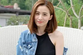 她因长得太漂亮被打压，曾被前男友“拳脚相向”，如今却活出自我图片