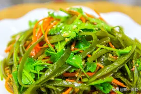 饭店凉拌海带丝的做法，厨师长悄悄告诉你窍门，不腥不腻开胃好吃图片