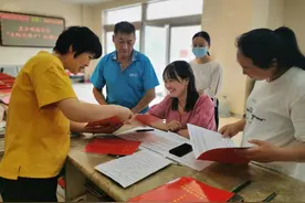 啥才是真小康？新乡这个村的村民最看重的是当上文明户图片