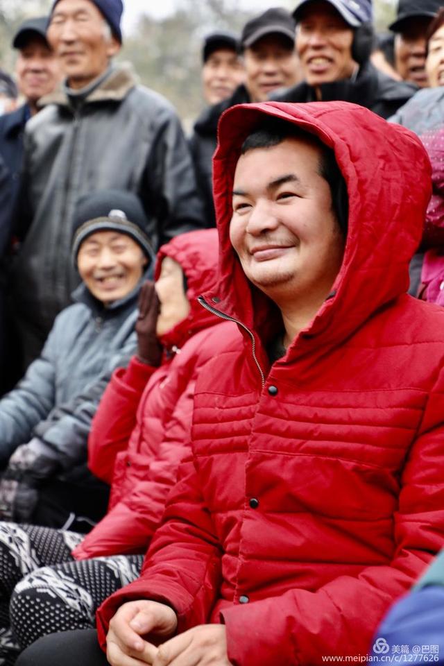 高手在民间，演出自娱自乐，洛阳周王城广场民间曲艺乐园