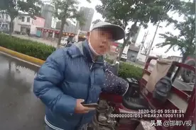 你为何如此慌张！邯郸一男子无证驾驶三轮摩托被交巡警依法查处图片