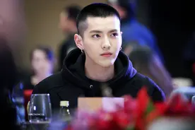 真相来了！吴亦凡、都美竹之间存在“第三者”，网友：就这？图片