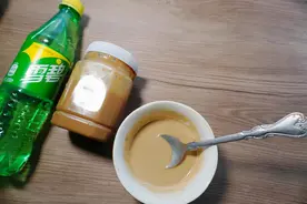 火锅店里的芝麻酱为啥好吃？教你小技巧，调出火锅店同款芝麻酱图片