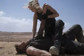 剧情不重要，爽就行了，大尺度的《真人快打》电影版来了图片