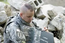 印军生产防弹衣号称能挡AK，真实水平遭质疑，国产防弹产品如何？图片