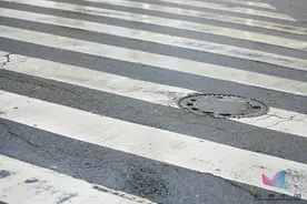 井盖多就算了，还总在马路中间！原来里面大有玄机图片