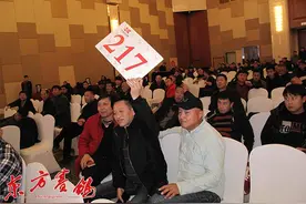 黄浦江边飘扬的赛鸽旗帜——上海赛鸽名家计宏斌图片