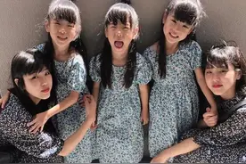 老夫妻生5个女儿，收的过节礼太“豪横”，网友：终于扬眉吐气图片