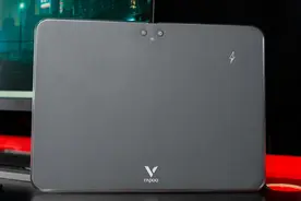 雷柏V10RGB无线鼠标垫评测 摆脱有线束缚，游戏挥洒自如图片