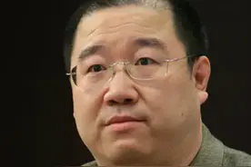 英达的显赫家世，和他一生爱过的3个重要女人图片