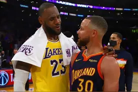 湖人打败了勇士，但库里差一点扒掉“皇帝的新装”图片