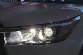 卤素灯、氙气灯、LED灯到底哪个最好？维修工说出了实话图片
