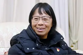 张桂梅：九死亦无悔图片