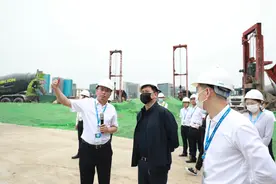 苏宁重大项目建设持续提速，张近东现场抓执行图片