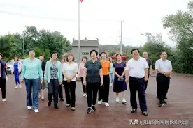 山西省深化基层妇联改革观摩培训暨妇联组织换届工作推进会学员在武乡县接受革命传统教育图片