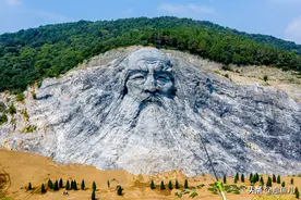 中国最大的山体伏羲像，只比乐山大佛差0.5米，花了2.5个亿图片