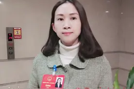 李海英代表：请老师尽量少给学生布置线上作业图片