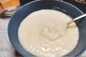 一碗清淡的山药粥，解腻又十分开胃，赶紧煮来尝尝图片