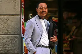 同样是西装穿搭，为啥这位64岁日本大叔，就能成为“天花板”？图片