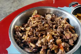 去山旮旯里的舅妈家做客图片
