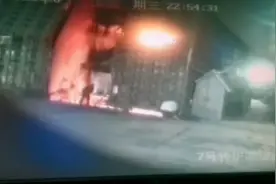 包钢工人跳入2000°C钢水自杀，背后原因让人心寒图片