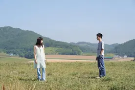 心理学家：这样对你的男生，往往很爱你图片