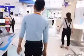 斗鱼远洋君曾被歧视，买下电脑立马怒砸，如今又赌气买下一辆车图片