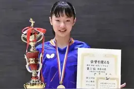 13岁乒二代夺全国冠军，其哥哥是国乒劲敌，妈妈是邓亚萍队友图片