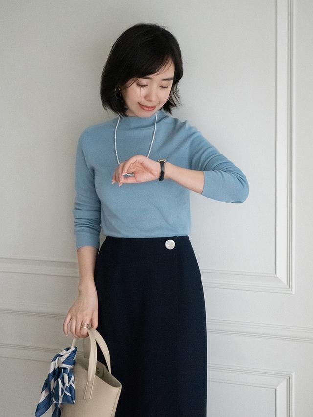 针织衫 宽松长裤,春天这么穿温柔又舒服(宽松针织衫如何搭配裤子)