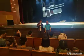 话剧《雾中灯塔》火热上演，听总导演王晓鹰讲述......图片
