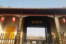 美呆了！郑州新密这条路成网红打卡地，背靠伏羲山，路边有芦苇图片