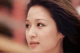 胡因梦：父母均是二婚，自己结婚115天便离婚，42岁未婚生女图片