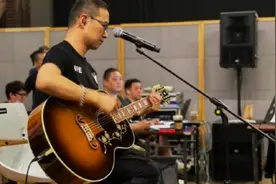 汪峰开演唱会被控扰民，凌晨彩排声音震耳欲聋，周围居民投诉无果图片