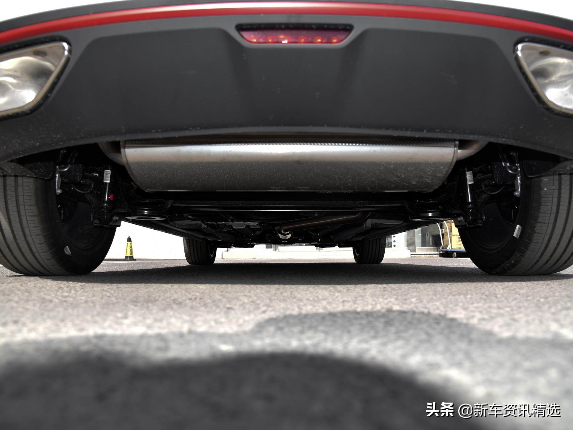 吉利帝豪GS实拍评测_帝豪gs问题都出来了_紧凑型SUV车型对比