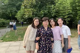 毕业后经常看望老师的，一般是3类学生，老师：愿你们前程似锦图片