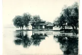 平湖秋月--《浙江西湖风景》杭州活佛照相馆制 1924年图片