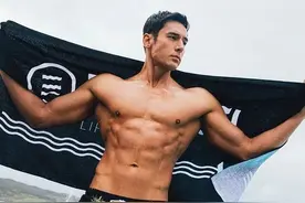他是我青春期时的男神，如今三十八岁依旧帅气，甚至更胜从前图片