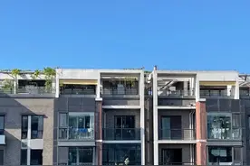 望京周边这个小区 顶层“加盖”导致漏雨 十几年来隐患重重图片