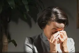 生女孩不再吃香，有女儿的家庭将面临三大压力，幸福指数逐渐降低图片