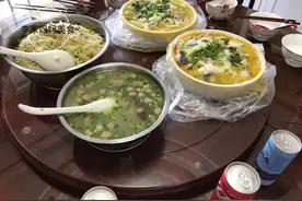 大姑子回婆家吃饭，婆婆花了300块，叫了两个菜，网友：是亲妈图片