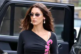 贝拉·哈迪德日常也能走出秀场风！街拍时髦又高调，秀出完美比例图片